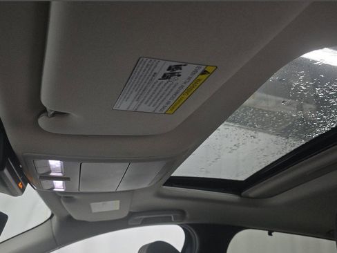 Used 2024 MAZDA CX-90 Plug-In Hybrid w/ Preferred image 4