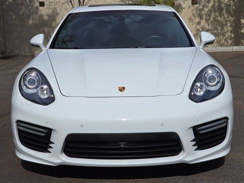 Used 2014 Porsche Panamera AWD/4WD image 3