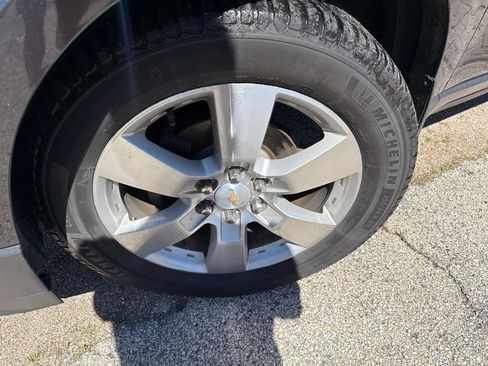 Used 2015 Chevrolet Traverse LTZ AWD/4WD image 2