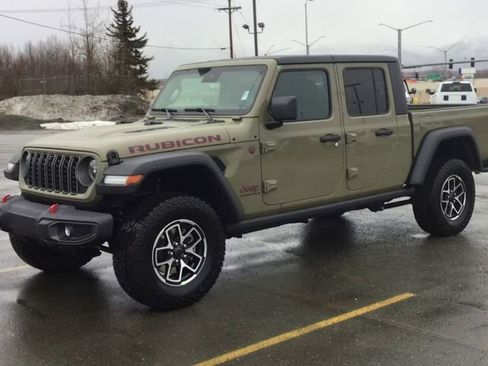 New 2025 Jeep Gladiator Rubicon w/ Safety Group image 4