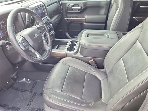 Used 2021 Chevrolet Silverado 1500 LT Trail Boss w/ Convenience Package II image 11