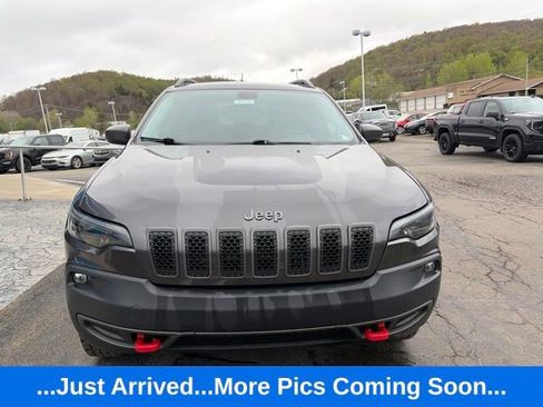 Used 2020 Jeep Cherokee Trailhawk w/ Cold Weather Group AWD/4WD image 2