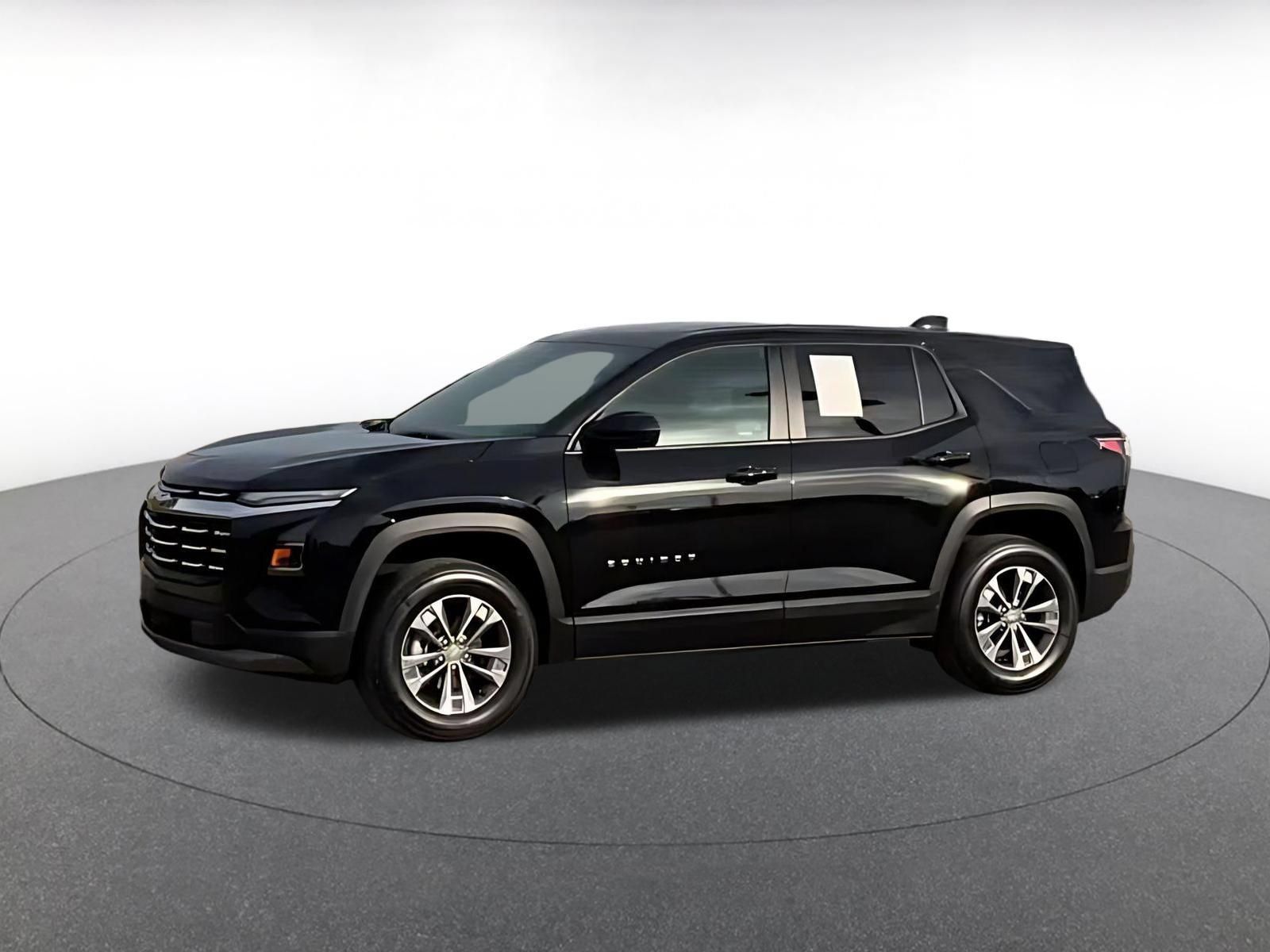Used 2025 Chevrolet Equinox LT FWD image 7