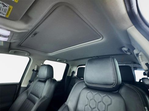 Certified 2022 Nissan Frontier SV w/ SV Premium Package RWD image 14