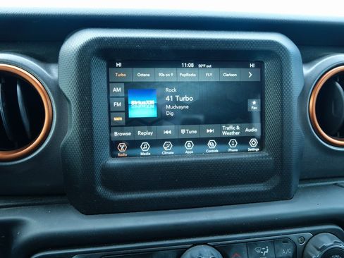 Used 2021 Jeep Gladiator Mojave image 9