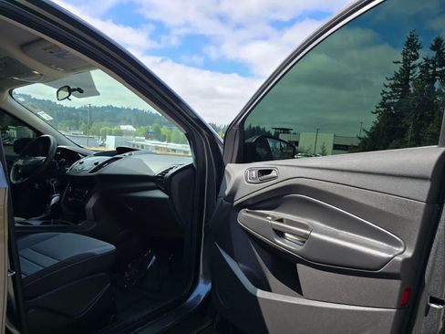 Used 2019 Ford Escape S FWD image 26