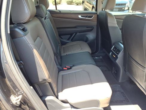 Certified 2025 Volkswagen Atlas SEL AWD/4WD image 14