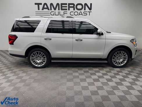 Used 2024 Ford Expedition Limited image 6