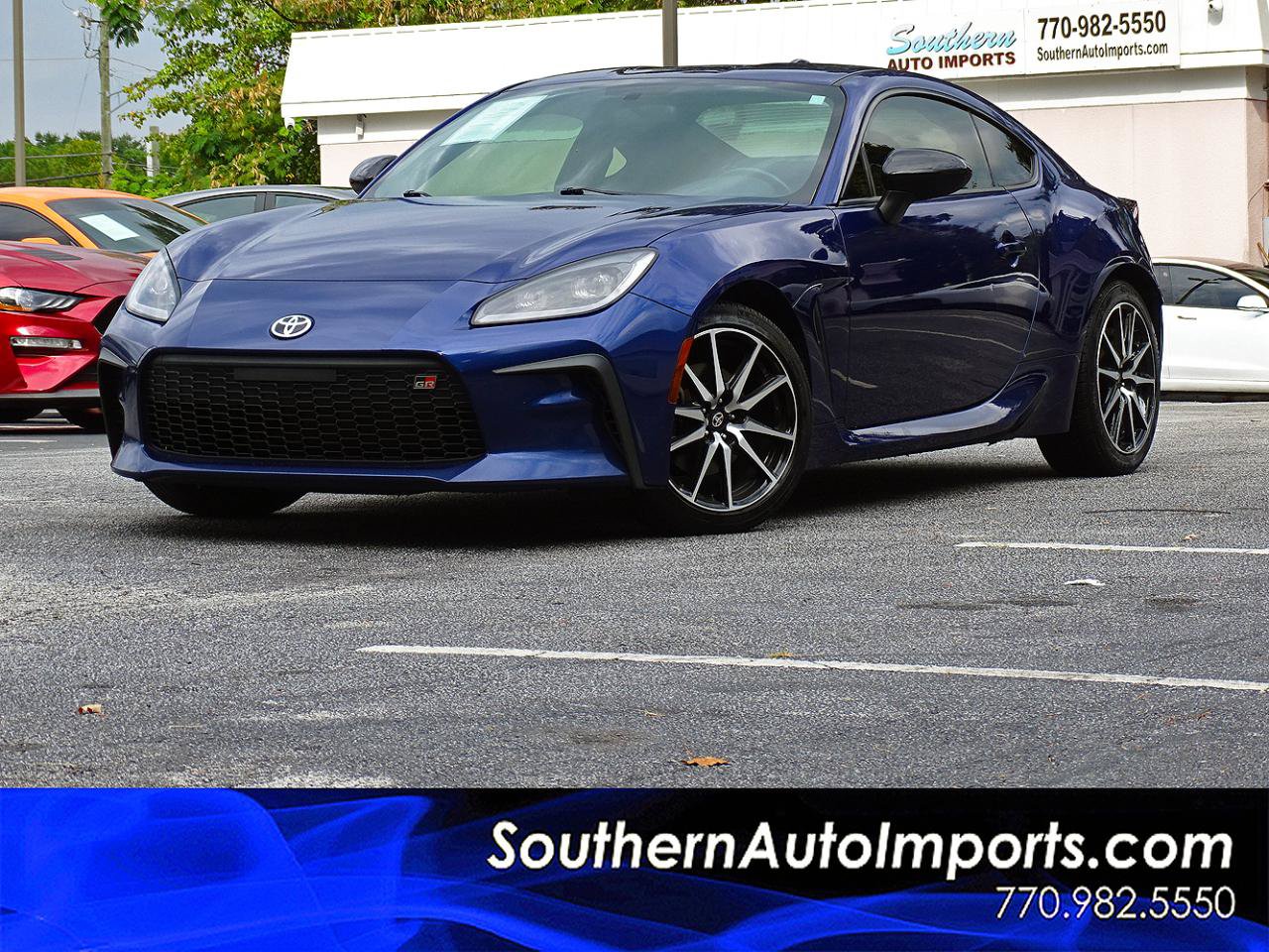 Used 2022 Toyota GR86 RWD image 1