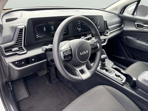 Used 2024 Kia Sportage LX image 26