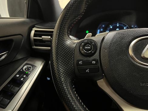 Used 2014 Lexus IS 350 w/ F Sport Package RWD image 28