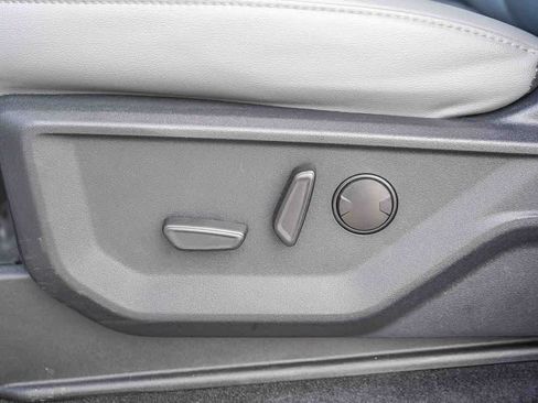 Used 2025 Ford F150 Lightning Flash AWD/4WD image 21