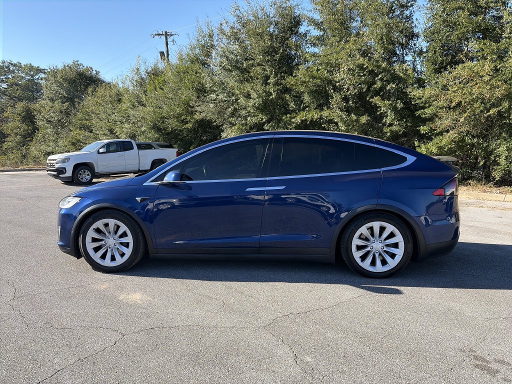 Used 2020 Tesla Model X Long Range AWD/4WD image 4