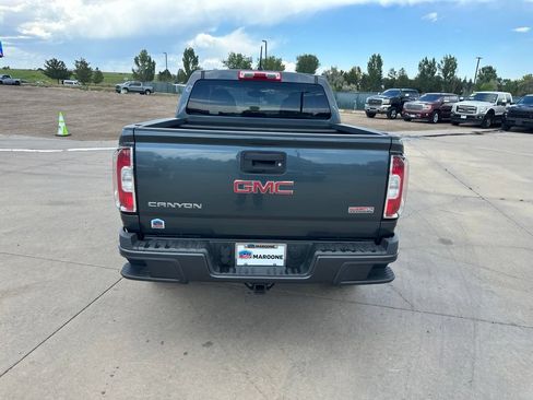 Used 2015 GMC Canyon SLE w/ All-Terrain Package AWD/4WD image 30