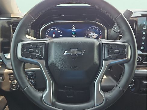 Used 2025 Chevrolet Silverado 1500 RST w/ Z71 Off-Road Package AWD/4WD image 19