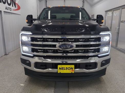 Used 2025 Ford F350 Lariat w/ FX4 Off-Road Package AWD/4WD image 5