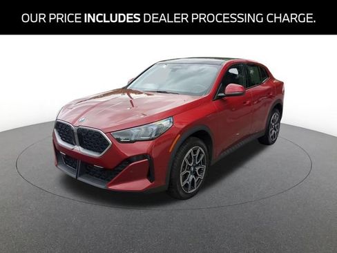 Certified 2025 BMW X2 xDrive28i AWD/4WD image 1