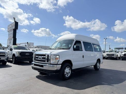 Used 2013 Ford E-150 and Econoline 150 w/ PWR Group RWD image 2