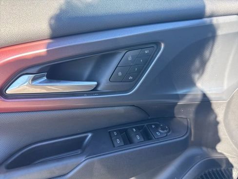 New 2026 Chevrolet Equinox EV RS w/ Convenience Package II AWD/4WD image 11
