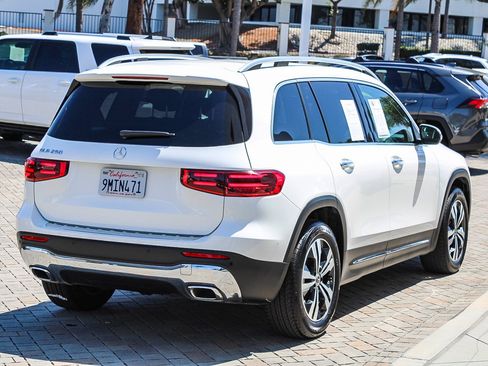 Used 2024 Mercedes-Benz GLB 250 image 7