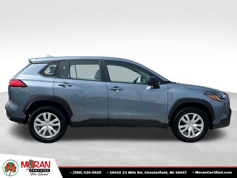 Used 2024 Toyota Corolla Cross L FWD image 6