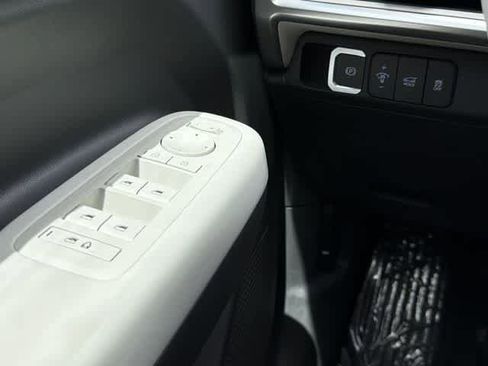 New 2026 Hyundai Santa Fe SE FWD image 14