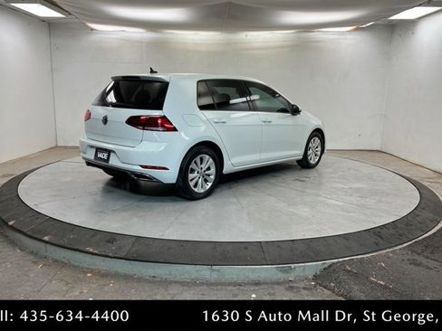 Used 2018 Volkswagen Golf SE image 5