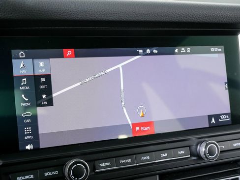 Certified 2021 Porsche Macan AWD/4WD image 15