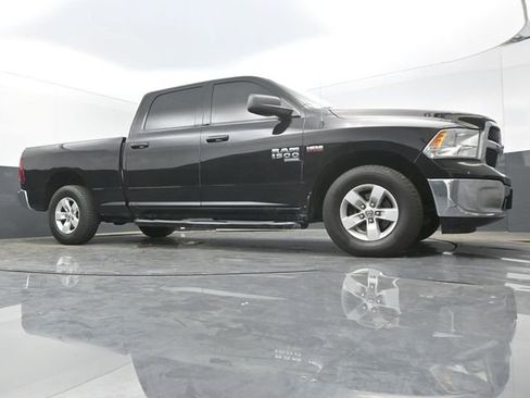 Used 2020 RAM 1500 Classic SLT RWD image 43