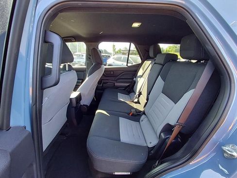 Used 2025 Toyota 4Runner TRD Off-Road AWD/4WD image 11