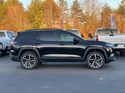 New 2026 Chevrolet Equinox RS w/ Convenience Package III image 3