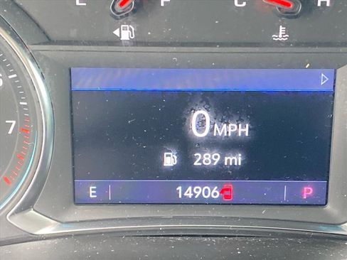 Used 2023 Chevrolet Traverse LT w/ Midnight/Sport Edition image 17