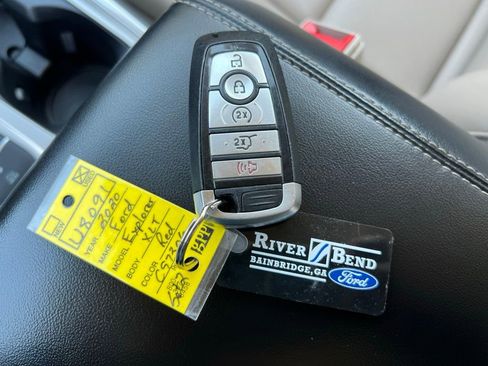 Used 2020 Ford Explorer XLT w/ Equipment Group 202A RWD image 43