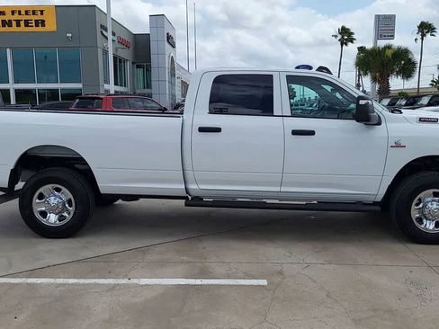 New 2026 RAM 2500 Tradesman AWD/4WD image 9