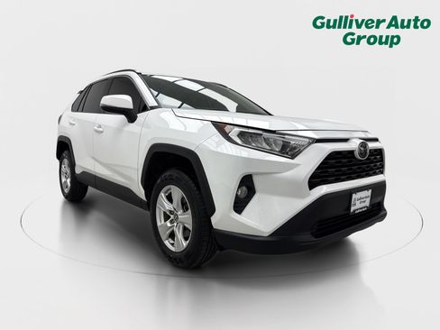 Used 2021 Toyota RAV4 XLE FWD image 13