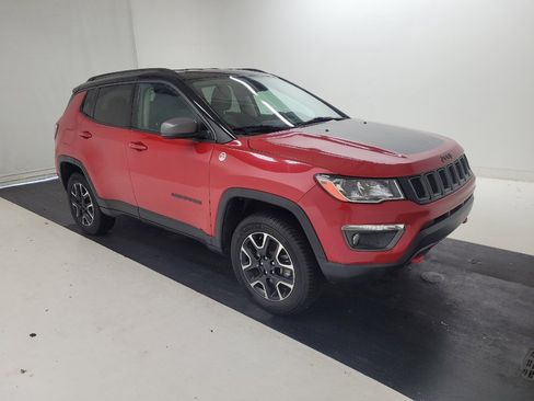 Used 2020 Jeep Compass Trailhawk AWD/4WD image 13