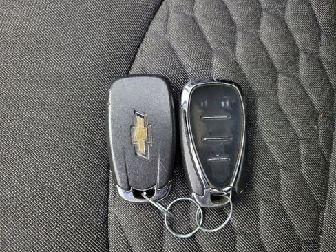 Used 2019 Chevrolet Equinox LT image 32