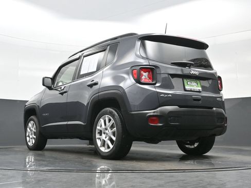 Used 2022 Jeep Renegade Latitude AWD/4WD image 29