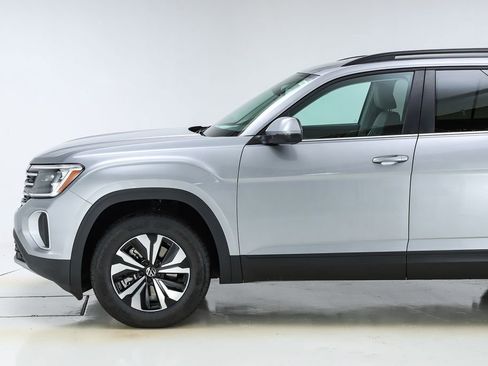 New 2026 Volkswagen Atlas SE image 3