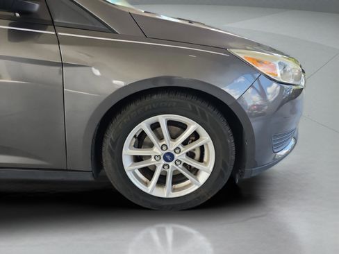 Used 2017 Ford Focus SE FWD image 31