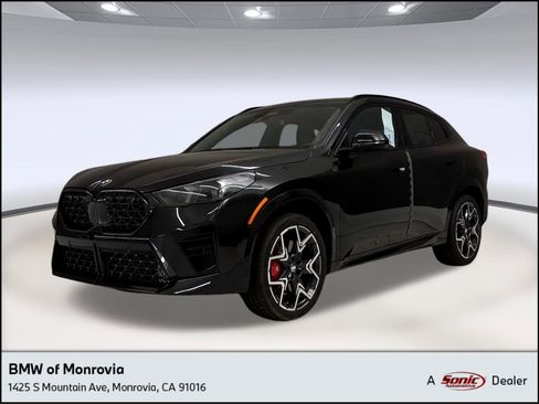 New 2026 BMW X2 xDrive28i w/ Technology Package AWD/4WD image 1