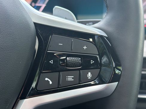 Certified 2025 BMW 330i Sedan image 31