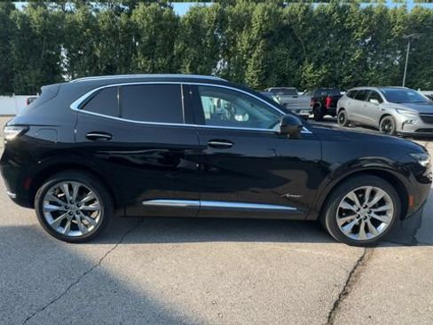 Used 2023 Buick Envision Avenir FWD image 9