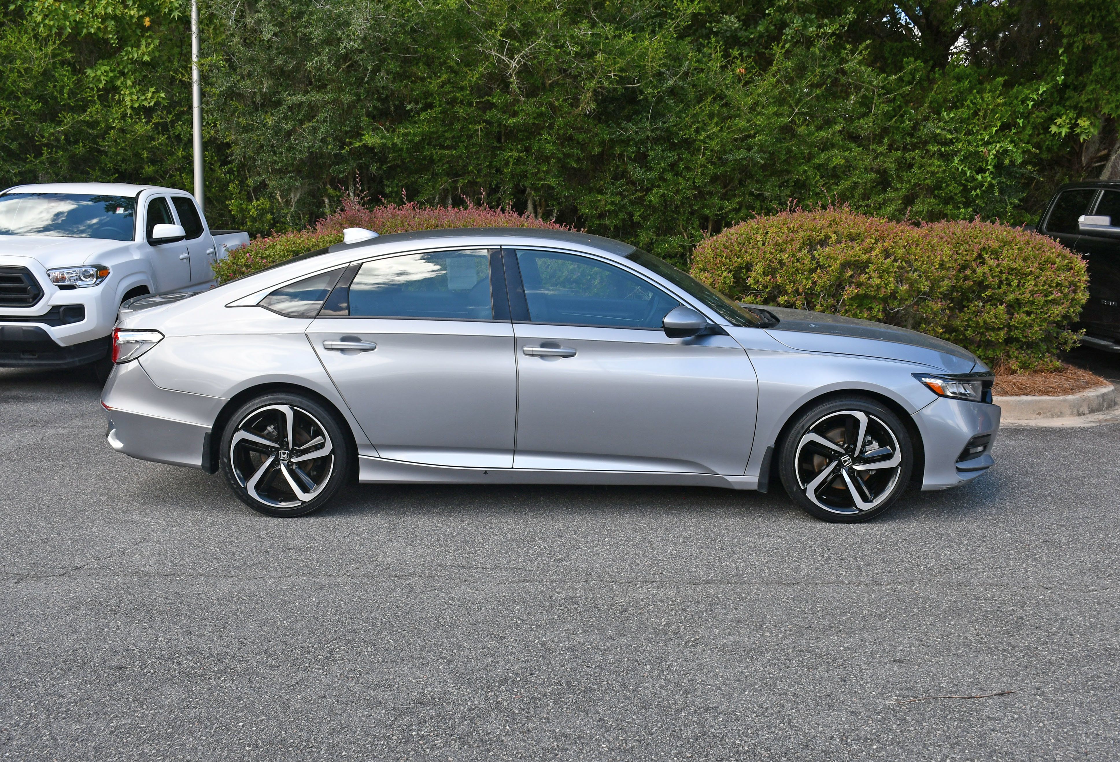 Used 2019 Honda Accord Sport image 5