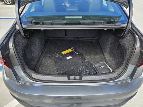 New 2025 Volkswagen Jetta SE image 12