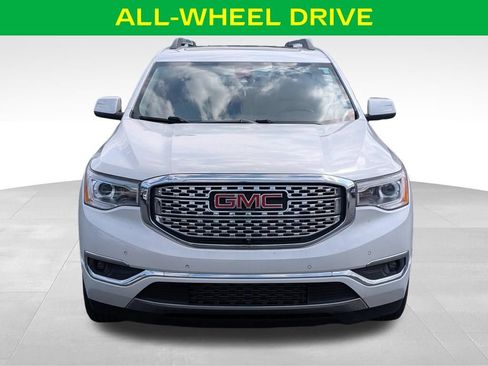 Used 2019 GMC Acadia Denali w/ Technology Package AWD/4WD image 3