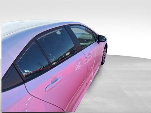 Used 2023 Toyota Corolla LE image 7