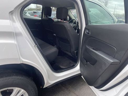 Used 2016 Chevrolet Equinox LS FWD image 9