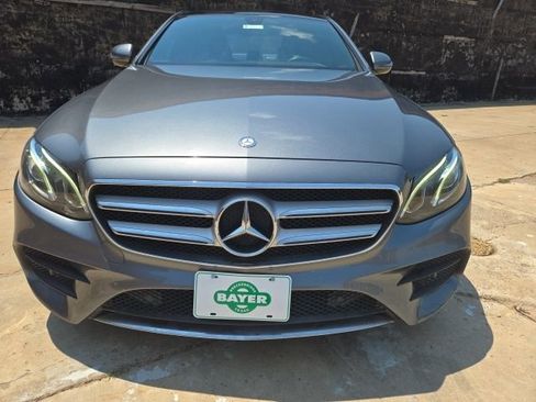 Used 2017 Mercedes-Benz E 300 image 2