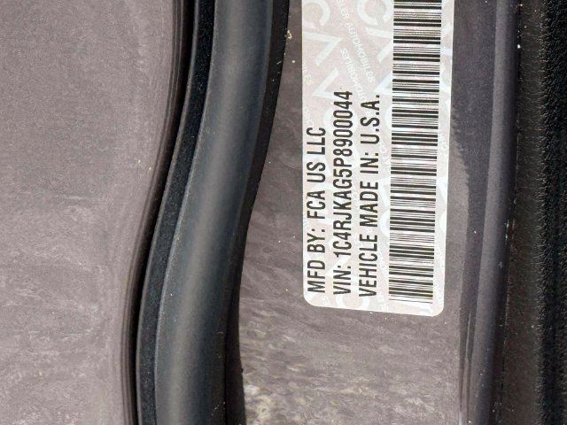 Certified 2023 Jeep Grand Cherokee L Altitude AWD/4WD image 19
